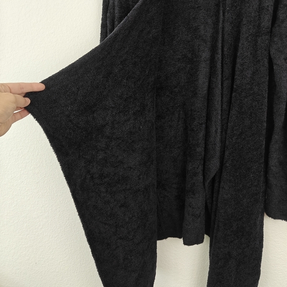 Barefoot Dreams CozyChic Lite Island Wrap In Black Size S/M - Picture 9 of 16